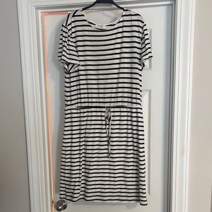 Universal Thread Black and White Striped Dress